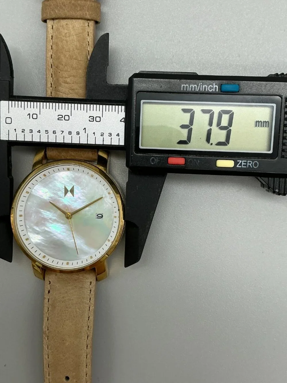 MVMT Gold Pearl Womens Watch 38mm MOP Dial Gold Tone Leather Date New Battery